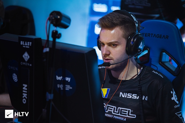 IG官博为Ahn庆生：谢谢粉丝们的礼物