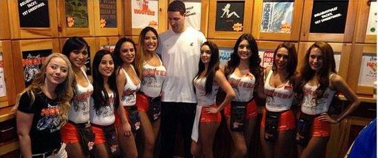 又一纪录！詹姆斯成为NBA首位41岁后砍30+得分球员